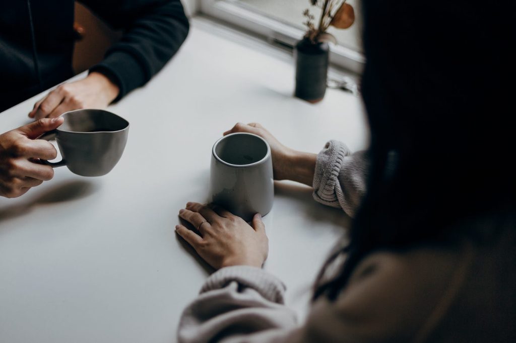 How Men Can Dress for a Coffee Date with Style and Confidence 11 Common Mistakes to Avoid When Dressing for a Coffee Date