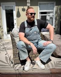 Outfit Idea 4 Denim Overalls with Colorful Tee 1