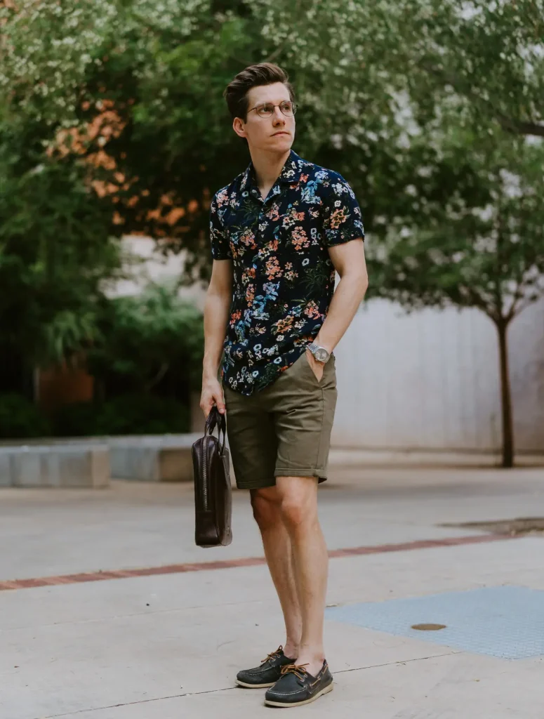 Outfit Idea 5 Polo Shirt with Khaki Shorts