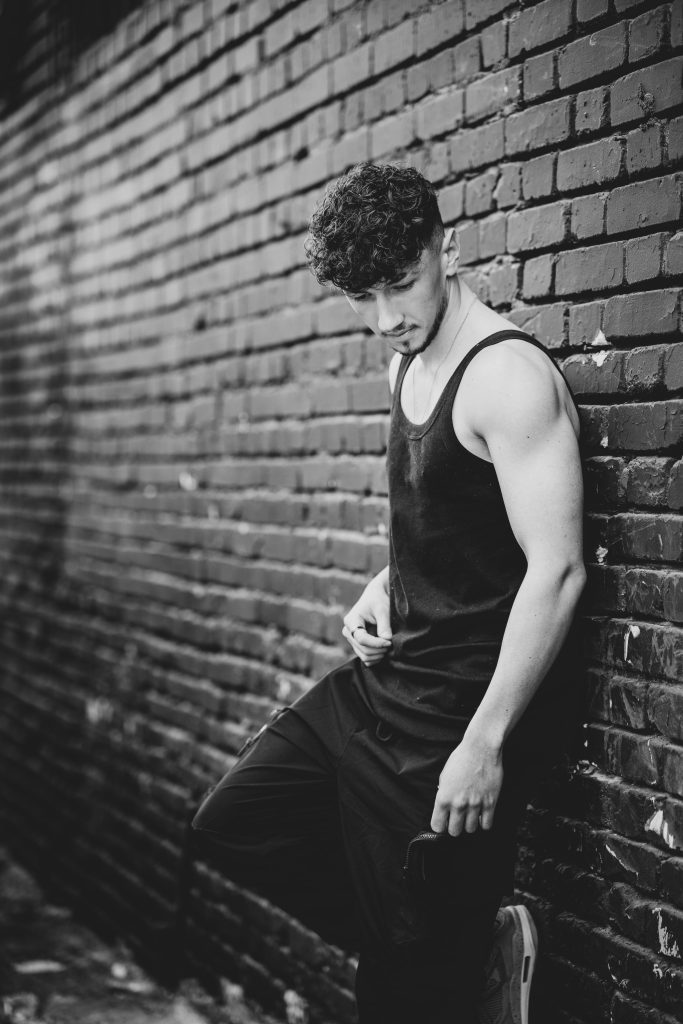 Edgy Grunge Outfits for Men: Your Ultimate Guide to Rebellious Style 3 Edgy Grunge Outfits
