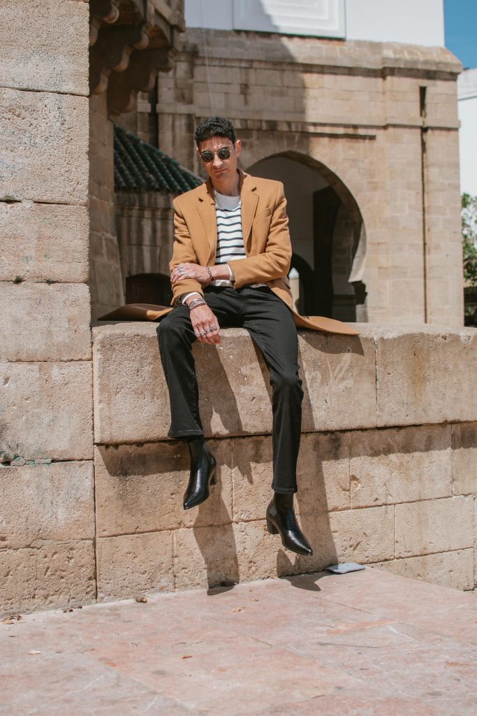 Classy Blazer Outfits Men Are Wearing in 2025: The Ultimate Style Guide 3 pexels ayoub moukhliss 1262835 27606015