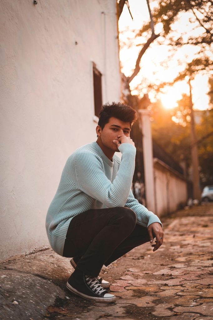 Cable Knit Sweater Outfits for Men: Your Ultimate Style Guide for 2025 4 Cable Knit Sweater Outfits for Men